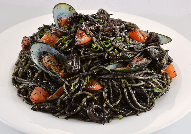 Pasta-in-Squid-Ink-Sauce