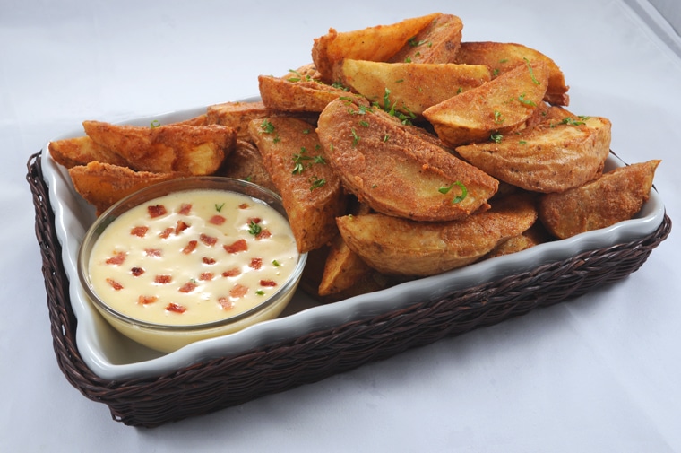 crispy-garlic-potato-wedge